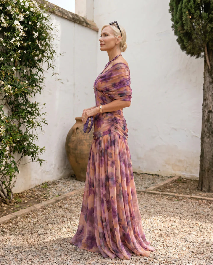 ELEGANT DRESS WITH V-NECK